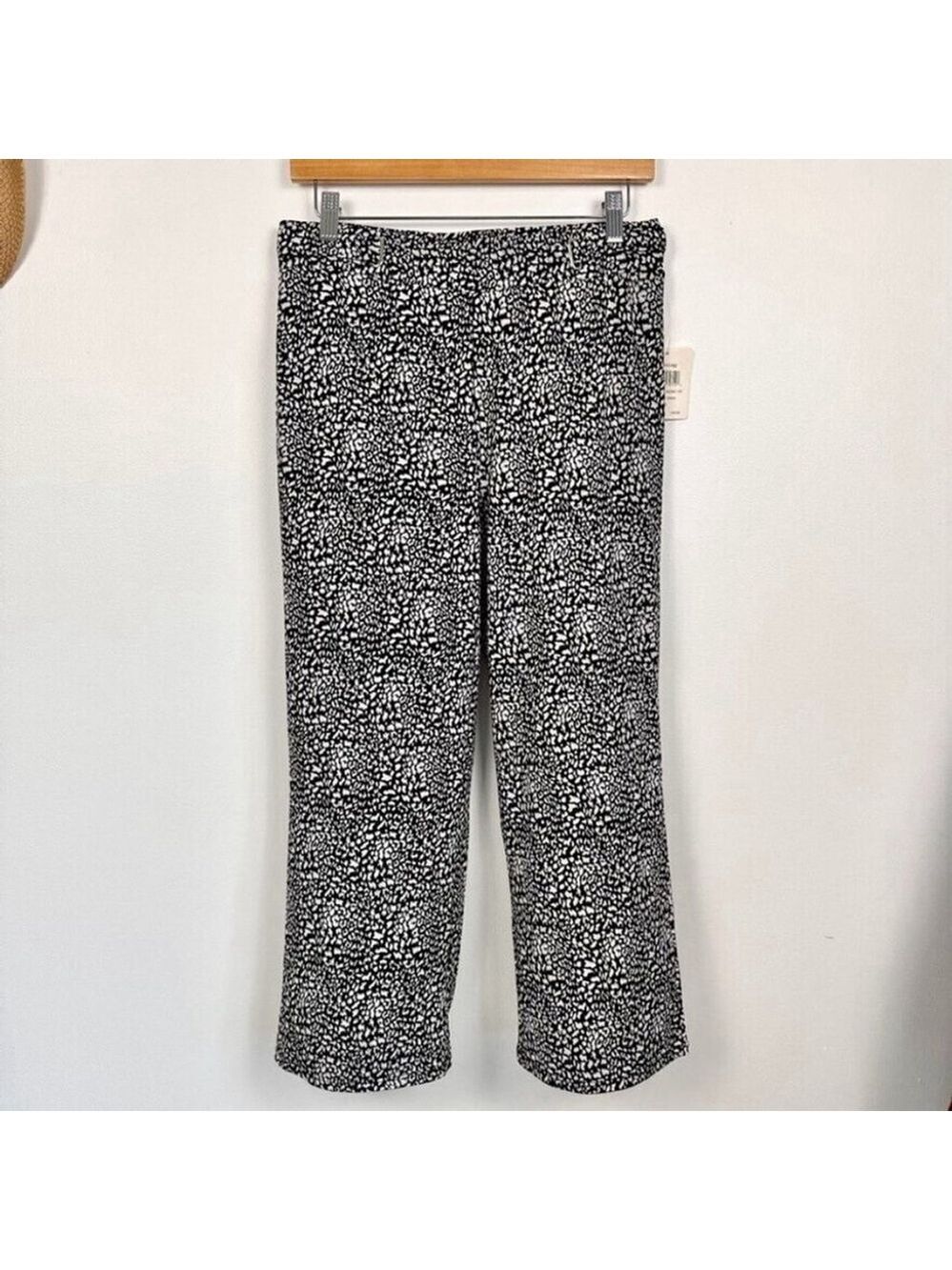 Retrology Wide Leg Cropped Pants Women's Sz Small Black White Leopard Print